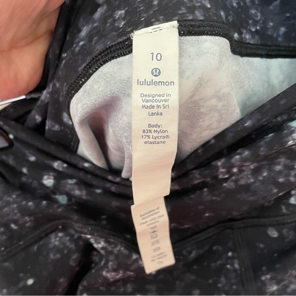 Lululemon Size 10 Ombr Splatter Pattern Running T… - image 6